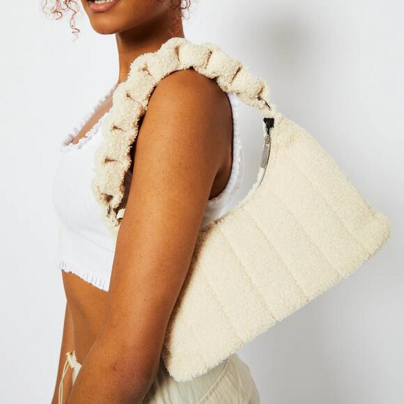 Skinnydip London Emma Fluff Shoulder Bag - Picture 5 of 7